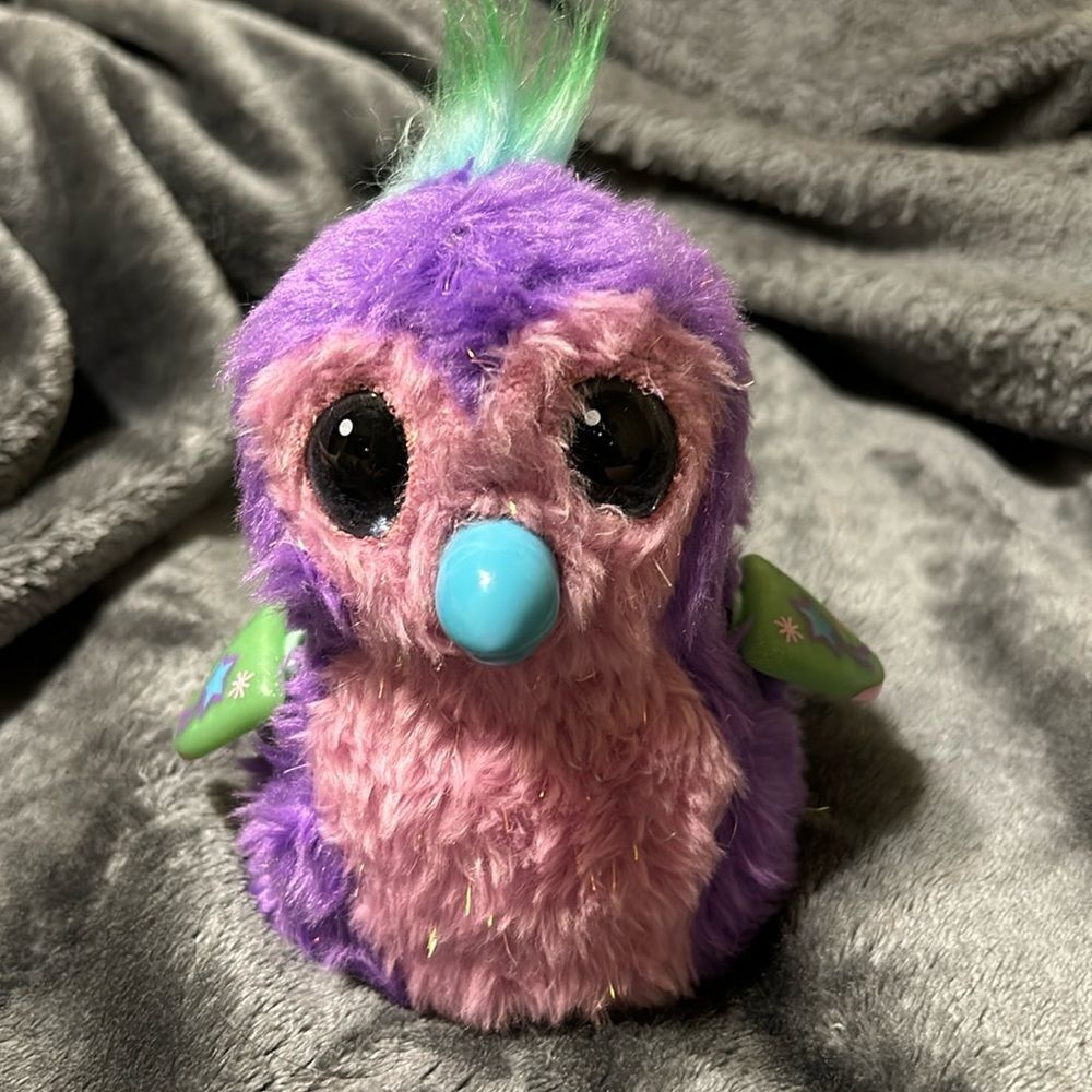 Hatchimal Glittering Garden interactive toy